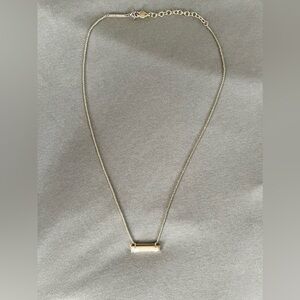 Kendra Scott Necklace in ivory pearl and gold